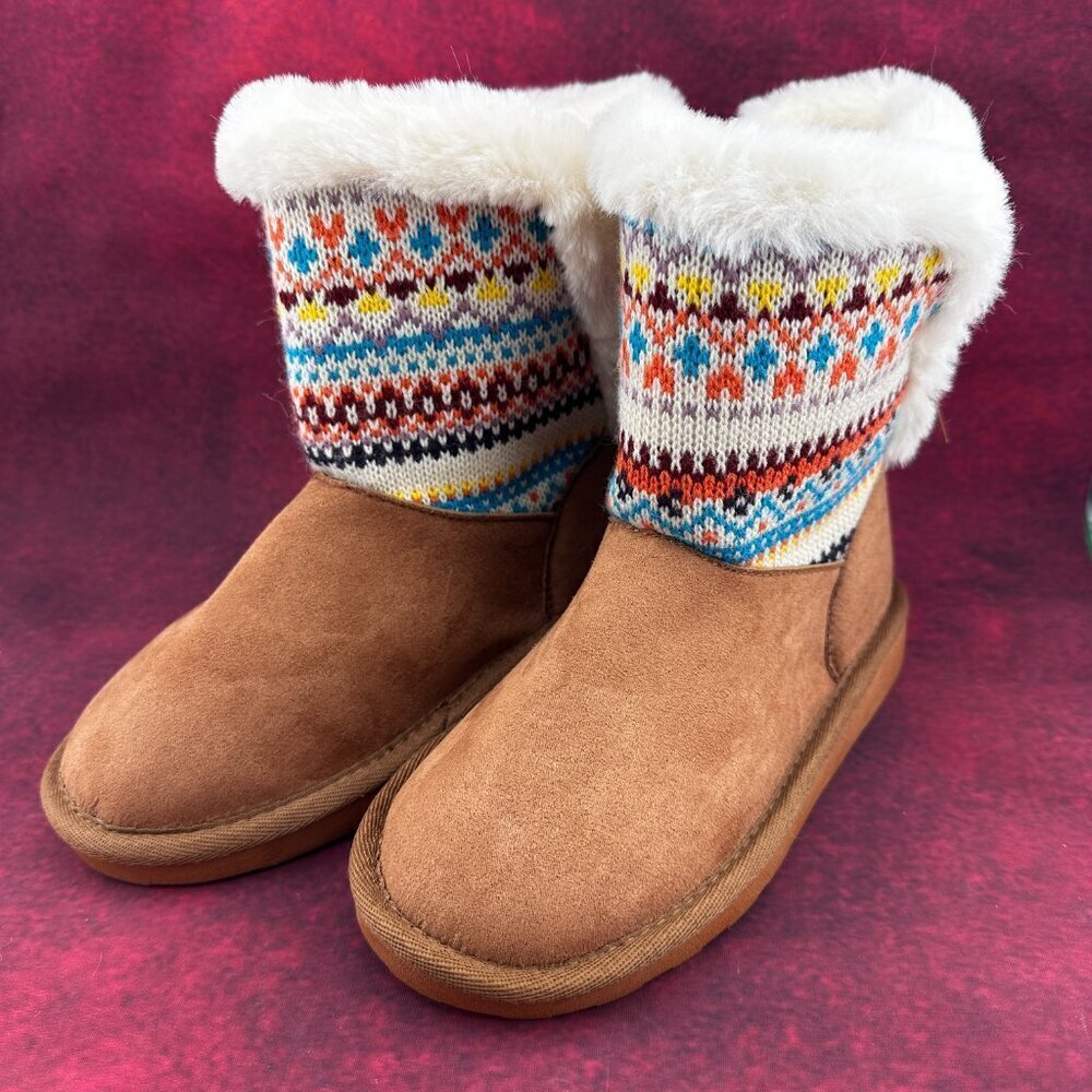 GIRL'S TAN SUEDE BOOTS MULTICOLOR KNITTED BOW AND LINED FAUX FUR, SIZE 13